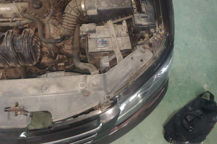 Used Geely Auto Emgrand 2015 Sedan 1.5L Manual - Top Trim Level Engine Bay Left