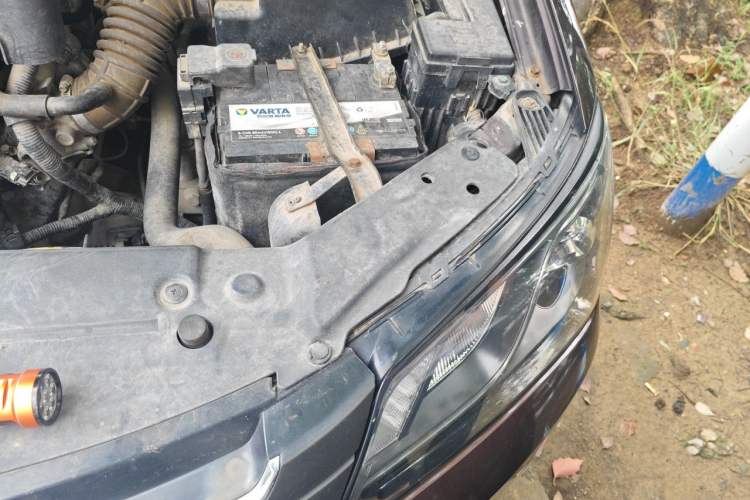 Used Geely Auto Emgrand 2015 Sedan 1.5L Manual - Top Trim Level Engine Bay Left