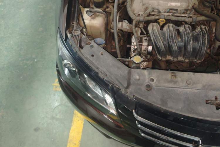 Used Geely Auto Emgrand 2015 Sedan 1.5L Manual - Top Trim Level Engine Bay Right