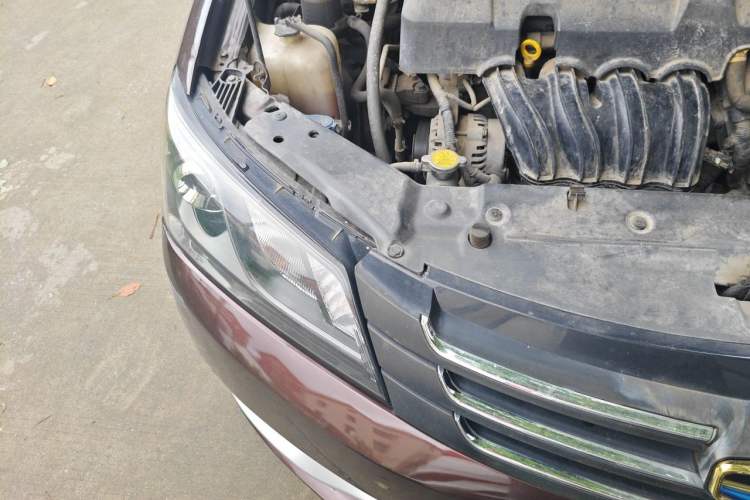 Used Geely Auto Emgrand 2015 Sedan 1.5L Manual - Top Trim Level Engine Bay Right