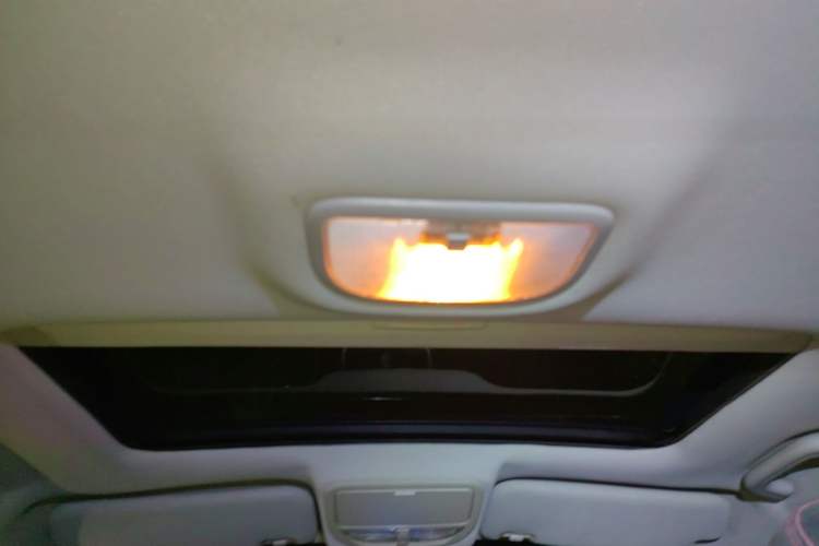 Used Geely Auto Emgrand 2015 Sedan 1.5L Manual - Top Trim Level Headliner