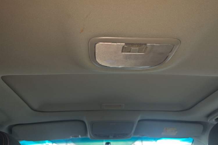 Used Geely Auto Emgrand 2015 Sedan 1.5L CVT Upward Version Headliner