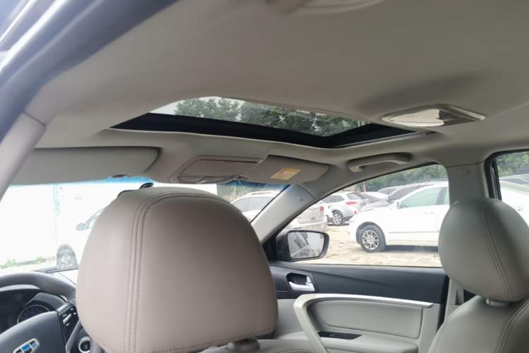 Used Geely Auto Emgrand 2015 Sedan 1.3T CVT Upward Edition Headliner