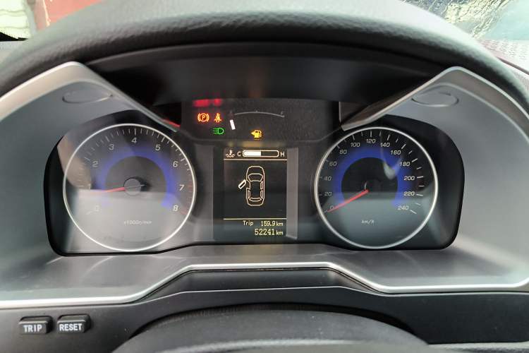Used Geely Auto Emgrand 2015 Sedan 1.3T Manual Upward Edition Instrument Cluster