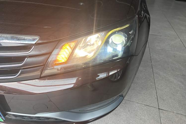Used Geely Auto Emgrand 2015 Sedan 1.5L Manual - Top Trim Level Left Front Headlight