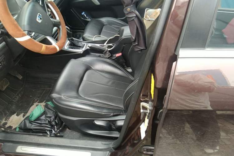 Used Geely Auto Emgrand 2015 Sedan 1.5L CVT Upward Version Left Front Seat
