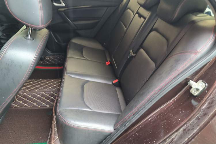 Used Geely Auto Emgrand 2015 Sedan 1.3T Manual Upward Edition Left Rear Seat
