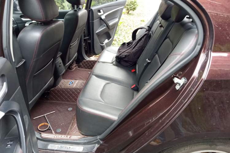 Used Geely Auto Emgrand 2015 Sedan 1.3T Manual Upward Edition Left Rear Seat