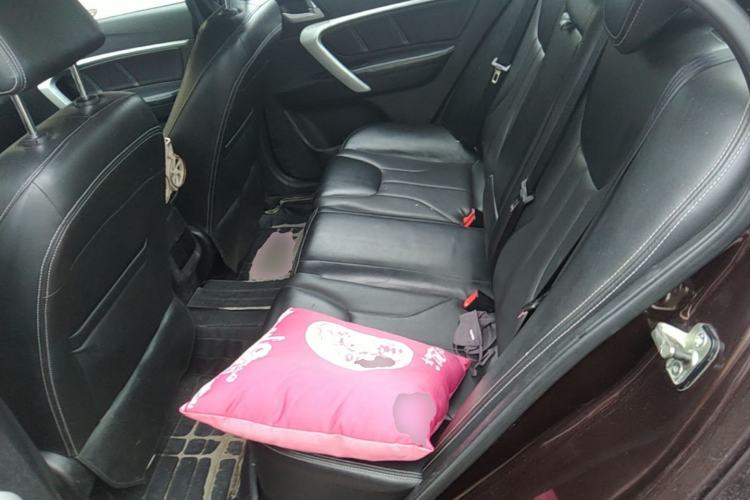 Used Geely Auto Emgrand 2015 Sedan 1.5L CVT Upward Version Left Rear Seat