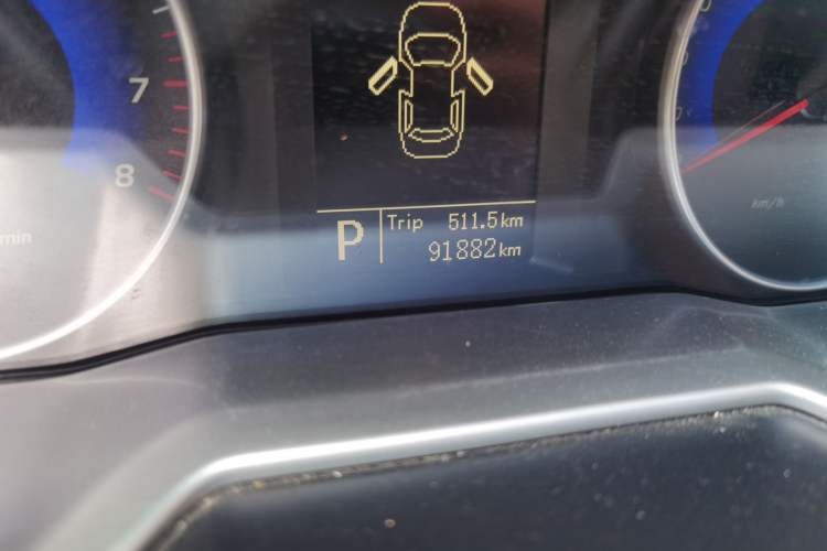 Used Geely Auto Emgrand 2015 Sedan 1.3T CVT Upward Edition Odometer Close Up