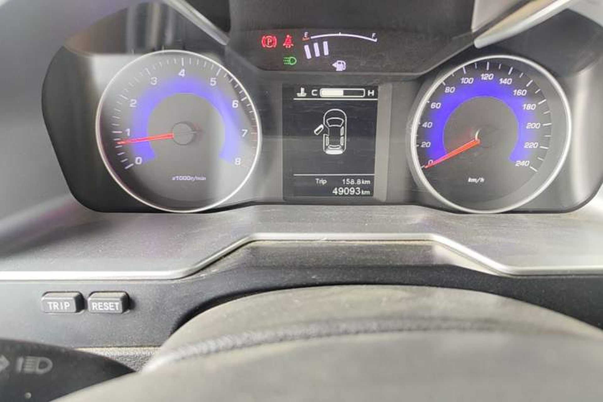 Used Geely Auto Emgrand 2015 Sedan 1.5L Manual - Top Trim Level Odometer Close Up