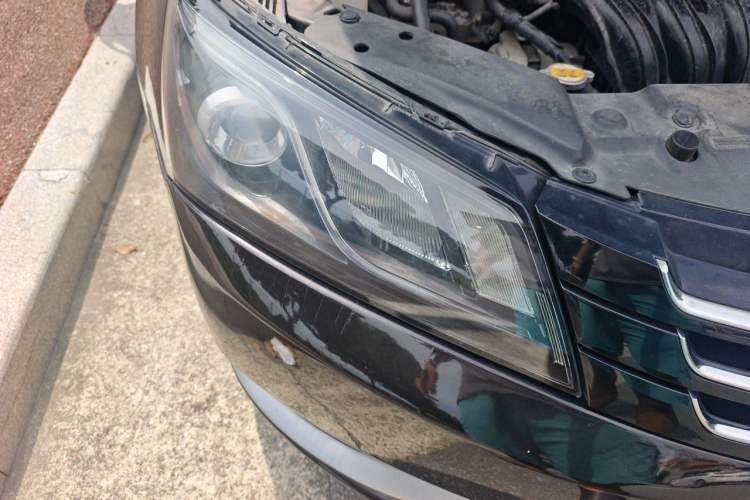 Used Geely Auto Emgrand 2015 Sedan 1.5L CVT Upward Version Right Front Headlight