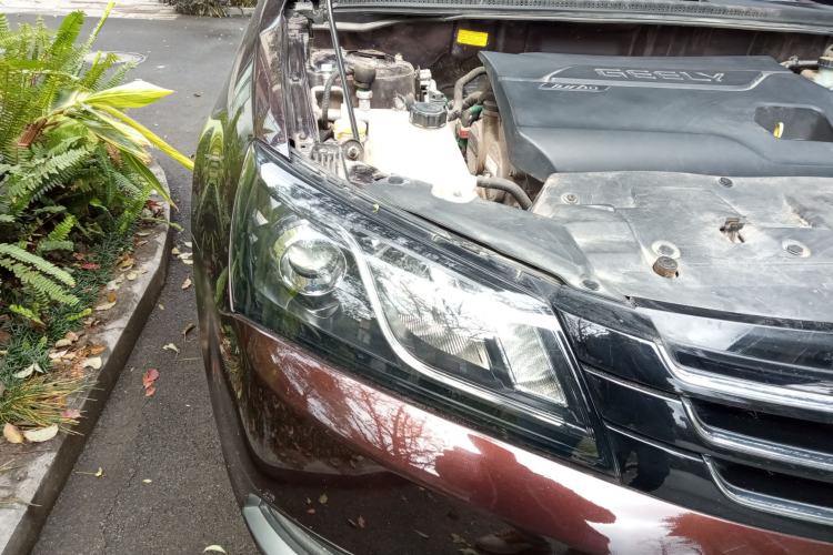 Used Geely Auto Emgrand 2015 Sedan 1.3T Manual Upward Edition Right Front Headlight