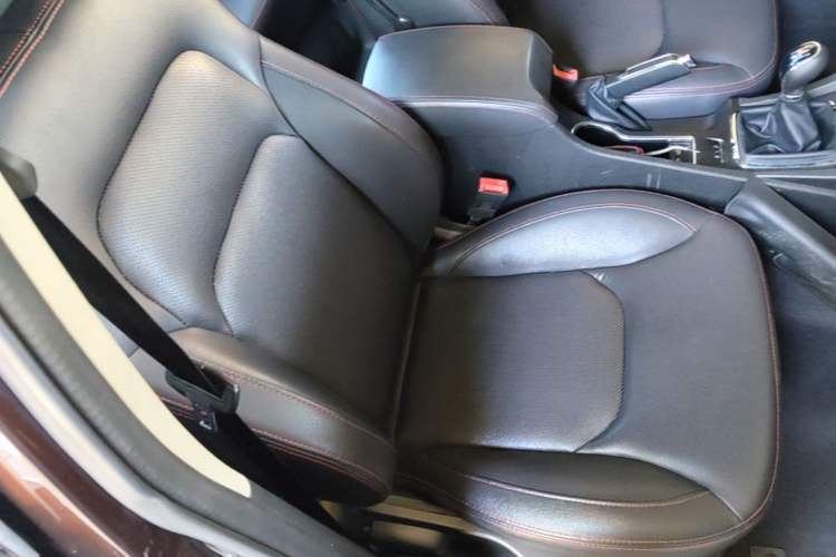 Used Geely Auto Emgrand 2015 Sedan 1.5L Manual - Top Trim Level Right Front Seat