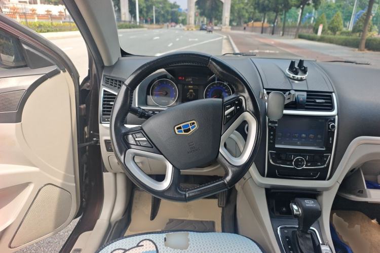 Used Geely Auto Emgrand 2015 Sedan 1.5L CVT Upward Version Steering Wheel