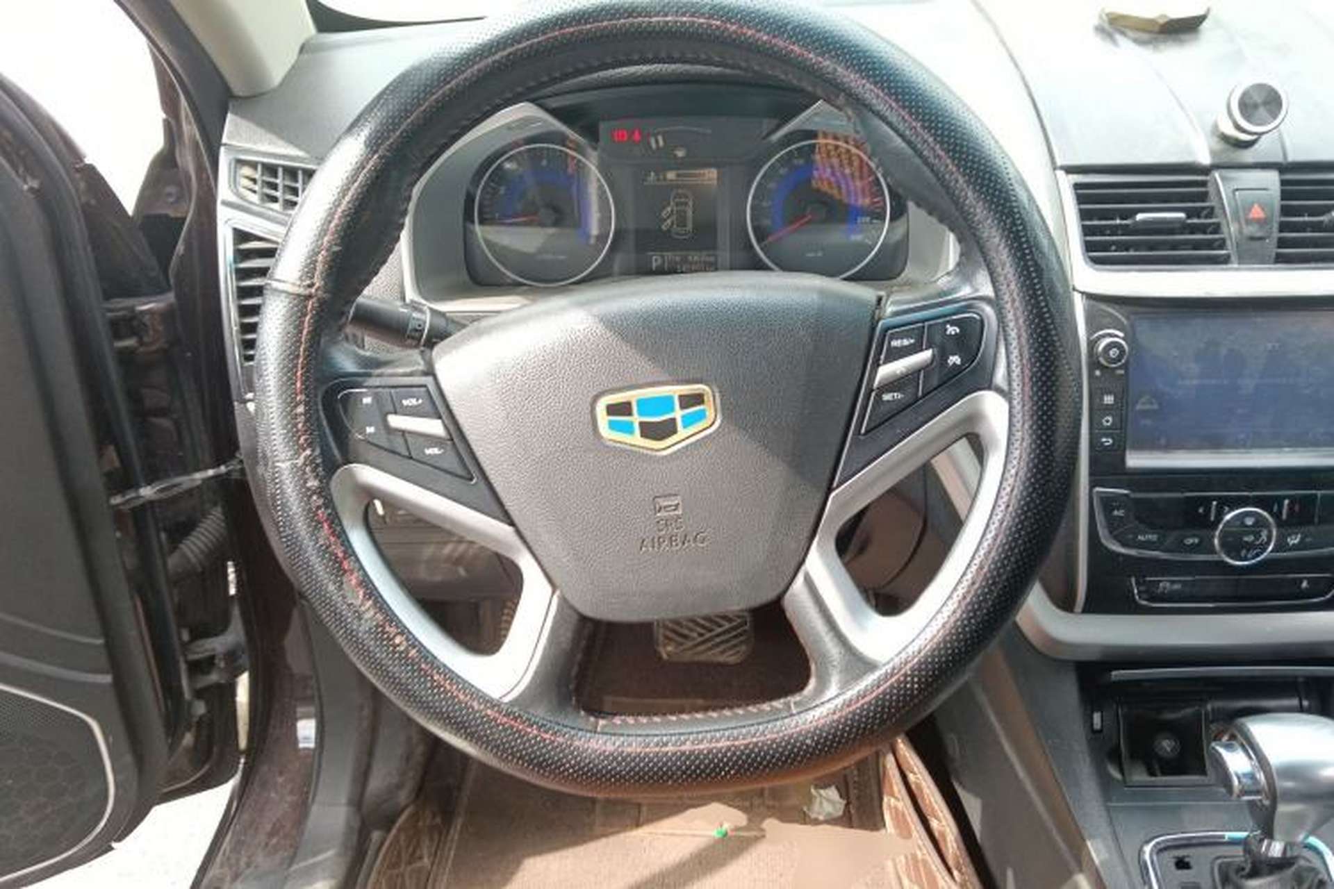 Used Geely Auto Emgrand 2015 Sedan 1.3T CVT Upward Edition Steering Wheel