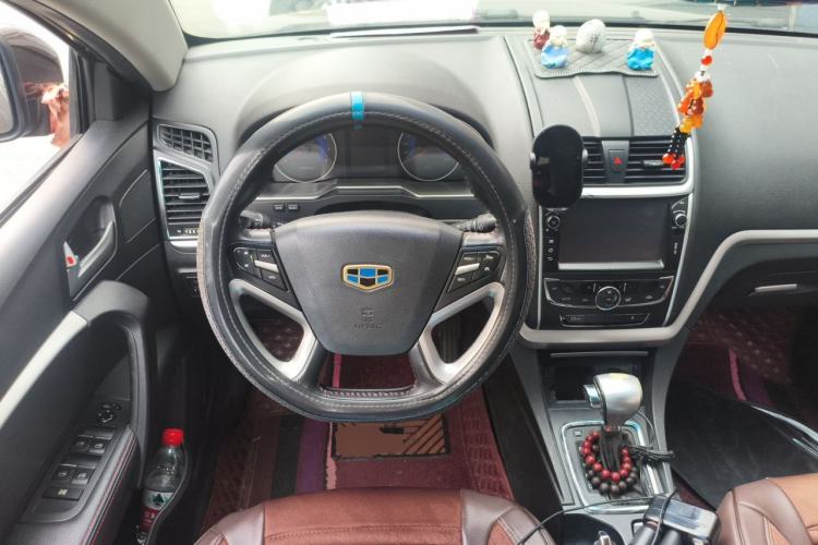 Used Geely Auto Emgrand 2015 Sedan 1.5L CVT Upward Version Steering Wheel