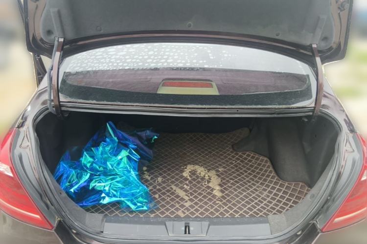 Used Geely Auto Emgrand 2015 Sedan 1.3T CVT Upward Edition Trunk