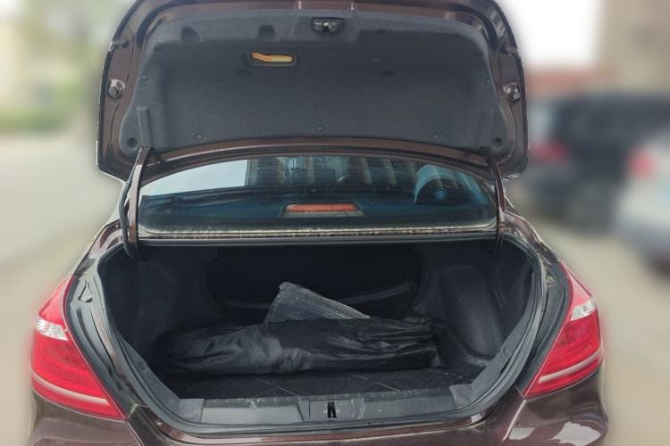 Used Geely Auto Emgrand 2015 Sedan 1.5L CVT Upward Version Trunk