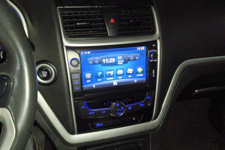 Used Geely Auto Emgrand 2015 Sedan 1.5L CVT Upward Version Audio And AC Panel