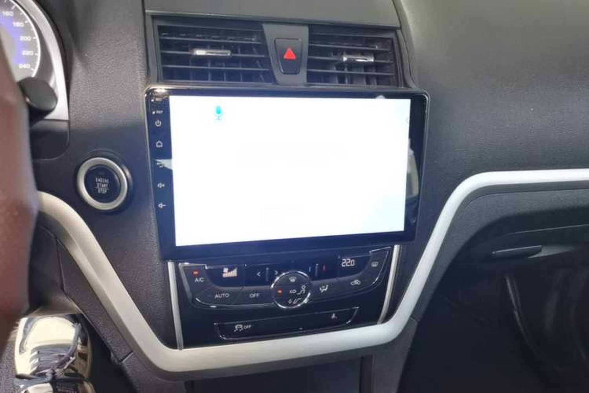 Used Geely Auto Emgrand 2015 Sedan 1.5L CVT Upward Version Audio And AC Panel