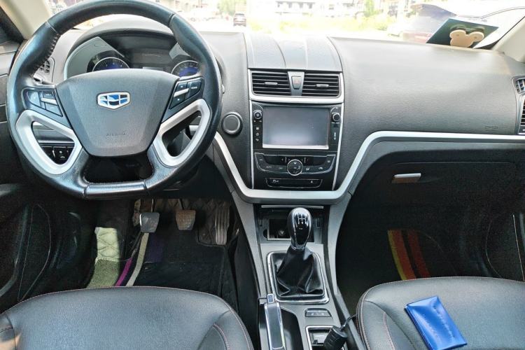 Used Geely Auto Emgrand 2015 Sedan 1.5L Manual - Top Trim Level Center Console
