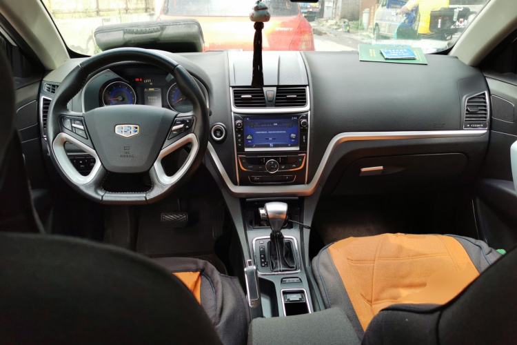 Used Geely Auto Emgrand 2015 Hatchback RS 1.5L CVT Upward Edition Center Console