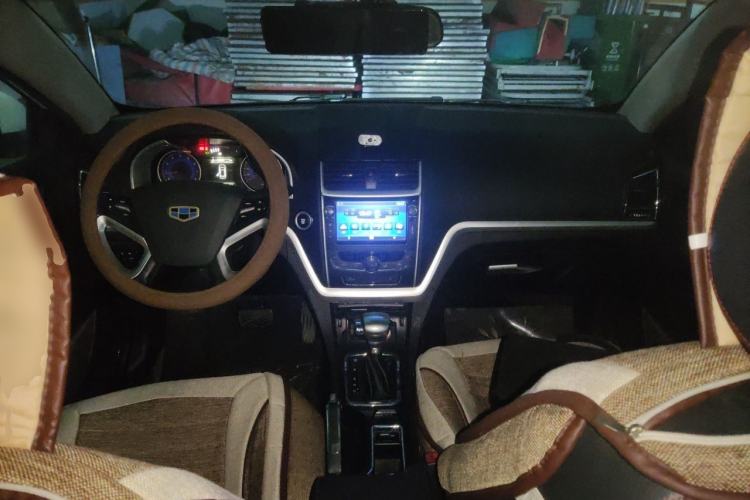 Used Geely Auto Emgrand 2015 Sedan 1.5L CVT Upward Version Center Console