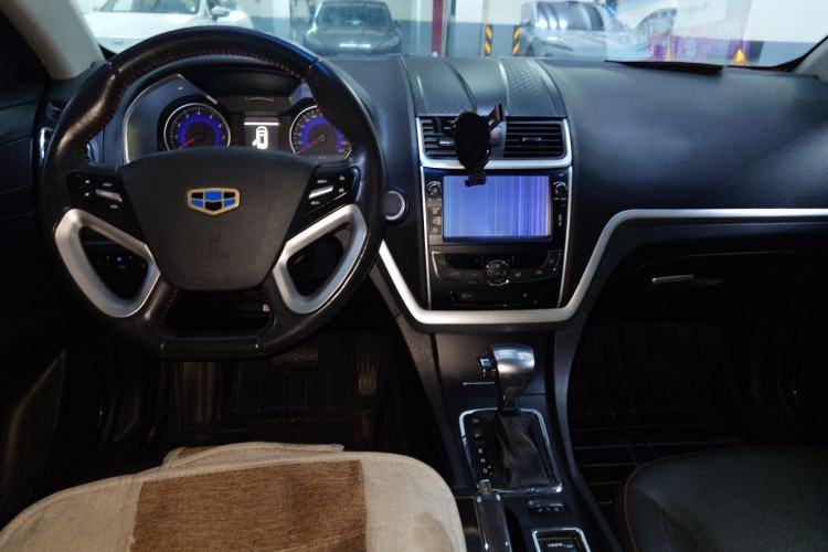 Used Geely Auto Emgrand 2015 Sedan 1.5L CVT Upward Version Center Console