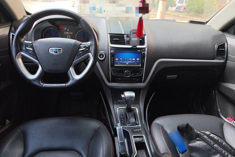 Used Geely Auto Emgrand 2015 Sedan 1.5L CVT Upward Version Center Console