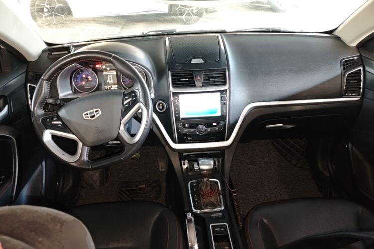 Used Geely Auto Emgrand 2015 Sedan 1.5L CVT Upward Version Center Console