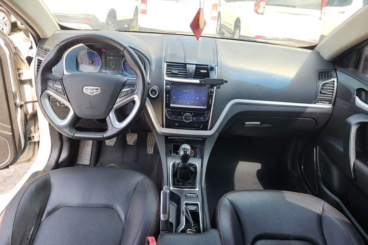 Used Geely Auto Emgrand 2015 Sedan 1.5L Manual - Top Trim Level Center Console