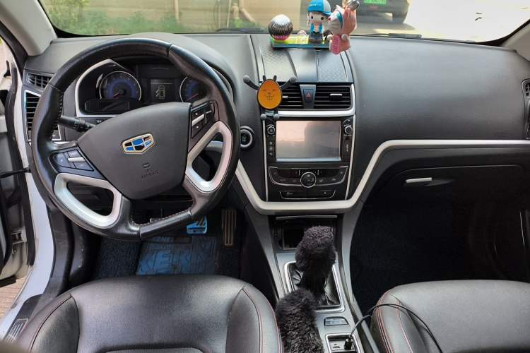 Used Geely Auto Emgrand 2015 Sedan 1.5L Manual - Top Trim Level Center Console