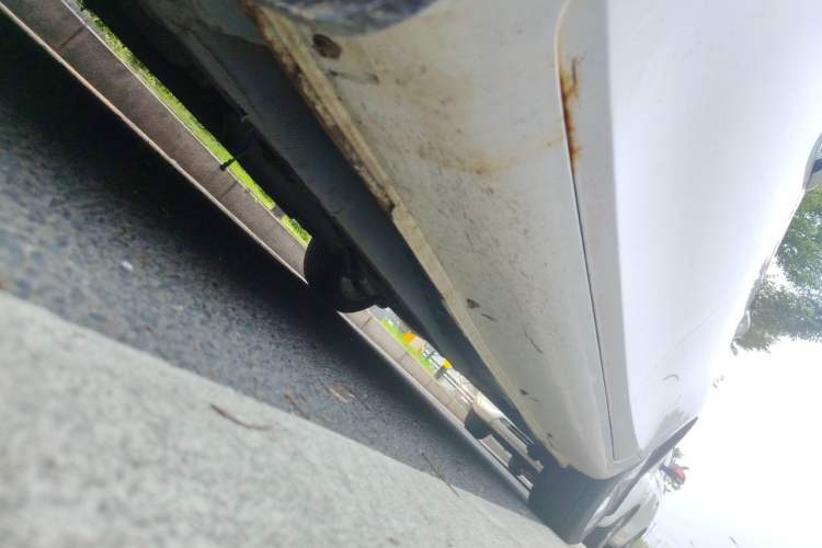 Used Geely Auto Emgrand 2015 Sedan 1.5L Manual - Top Trim Level Chassis Front Left