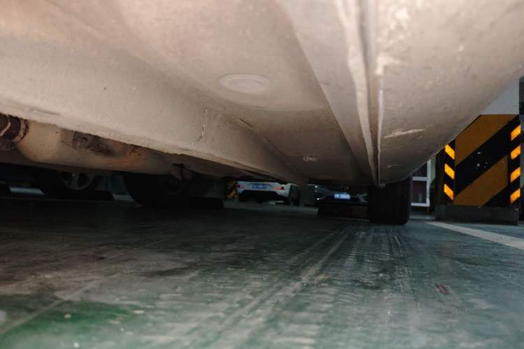 Used Geely Auto Emgrand 2015 Sedan 1.5L CVT Upward Version Chassis Front Left