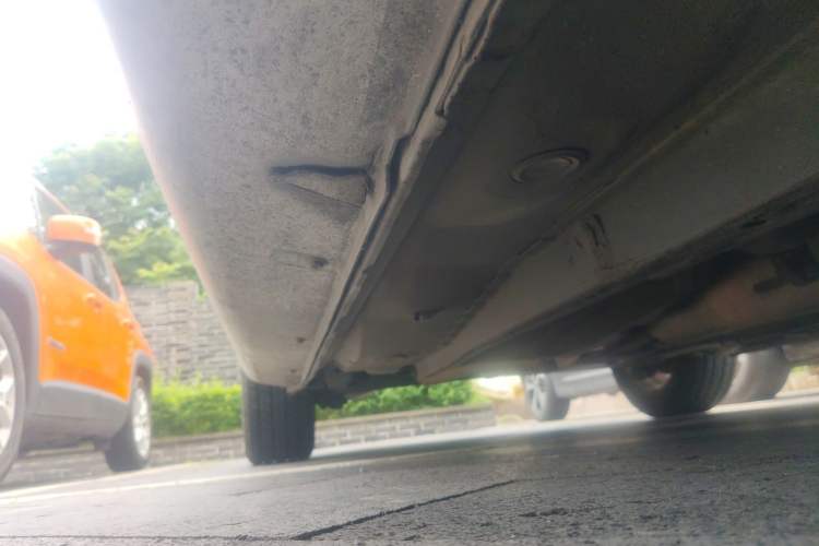 Used Geely Auto Emgrand 2015 Sedan 1.5L CVT Upward Version Chassis Front Right