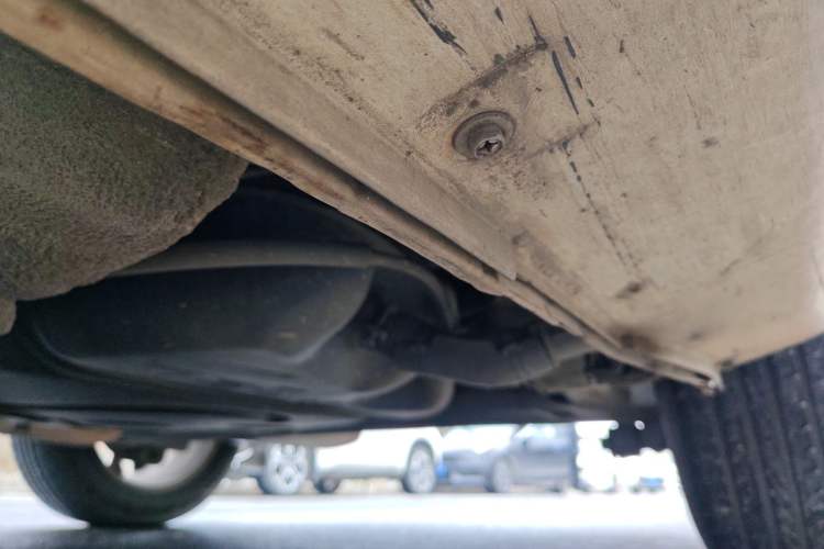 Used Geely Auto Emgrand 2015 Sedan 1.5L Manual - Top Trim Level Chassis Rear Left