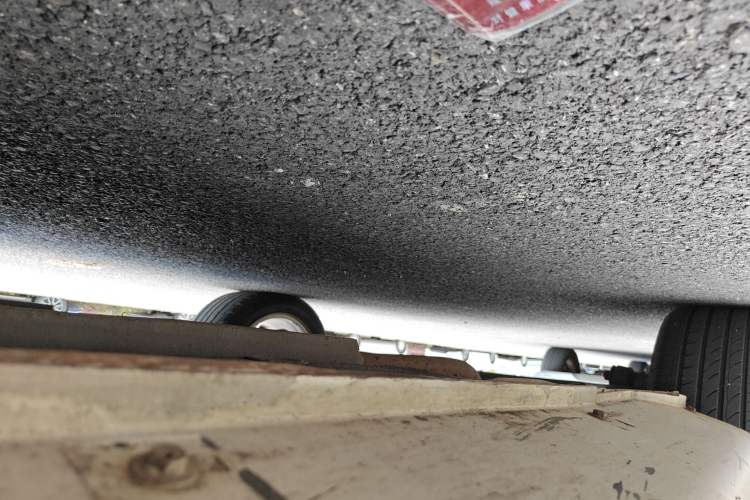 Used Geely Auto Emgrand 2015 Sedan 1.5L Manual - Top Trim Level Chassis Rear Right