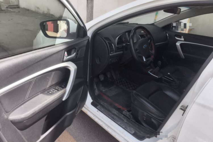 Used Geely Auto Emgrand 2015 Sedan 1.5L Manual - Top Trim Level Driver Seat