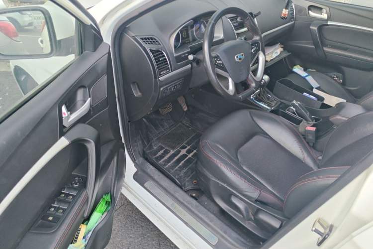 Used Geely Auto Emgrand 2015 Sedan 1.5L CVT Upward Version Driver Seat