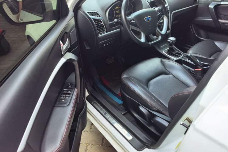 Used Geely Auto Emgrand 2015 Sedan 1.5L CVT Upward Version Driver Seat
