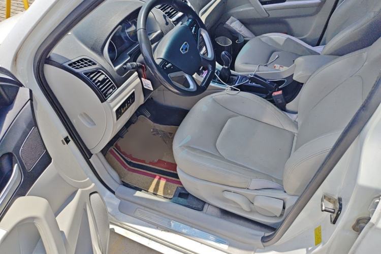 Used Geely Auto Emgrand 2015 Sedan 1.5L Manual - Top Trim Level Driver Seat