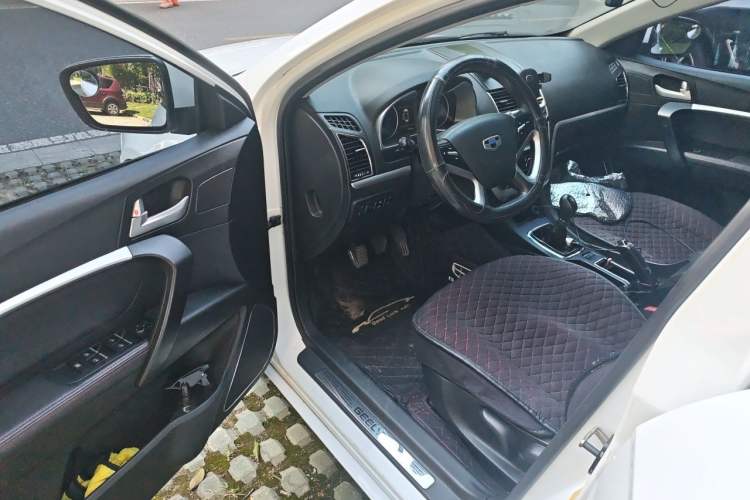 Used Geely Auto Emgrand 2015 Sedan 1.5L Manual - Top Trim Level Driver Seat