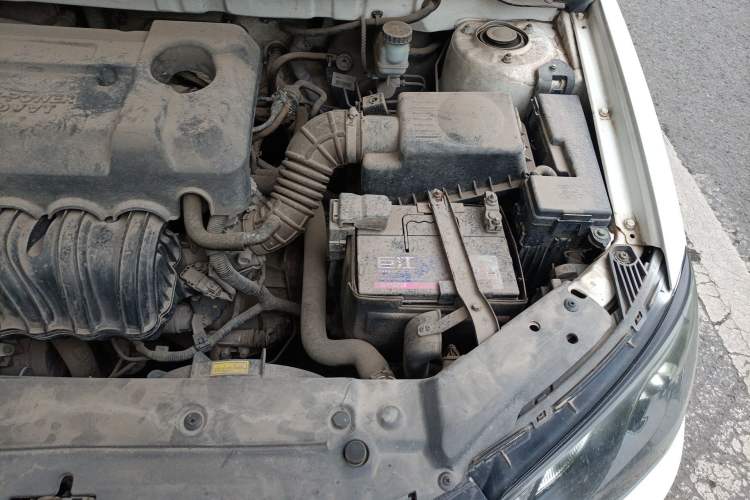Used Geely Auto Emgrand 2015 Sedan 1.5L Manual - Top Trim Level Engine Bay Left