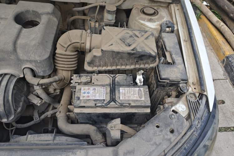 Used Geely Auto Emgrand 2015 Sedan 1.5L CVT Upward Version Engine Bay Left