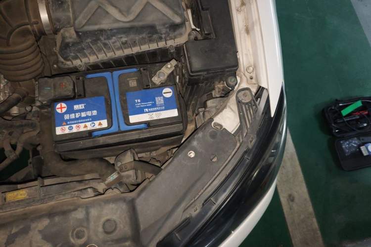 Used Geely Auto Emgrand 2015 Sedan 1.5L CVT Upward Version Engine Bay Left