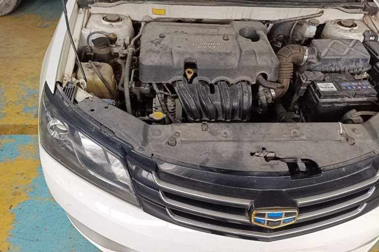 Used Geely Auto Emgrand 2015 Sedan 1.5L CVT Upward Version Engine Bay Right