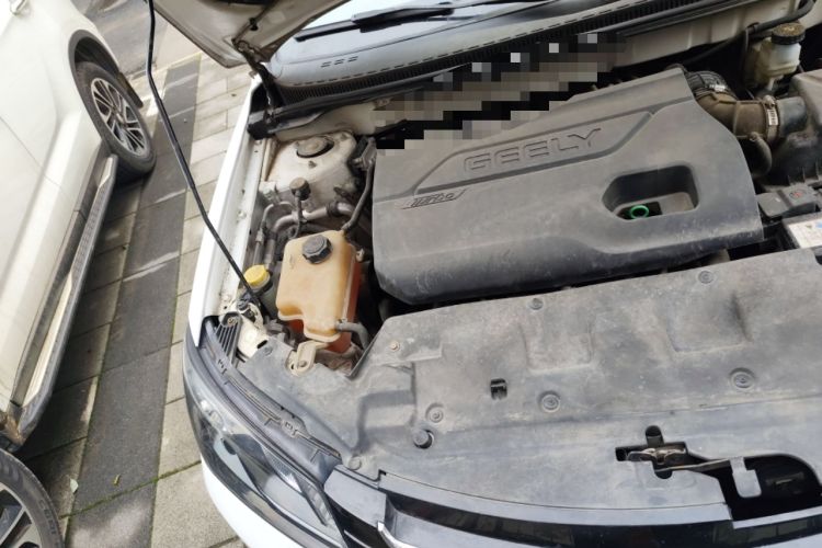 Used Geely Auto Emgrand 2015 Sedan 1.3T CVT Upward Edition Engine Bay Right