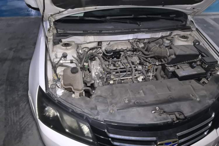Used Geely Auto Emgrand 2015 Sedan 1.3T CVT Upward Edition Engine Bay Right