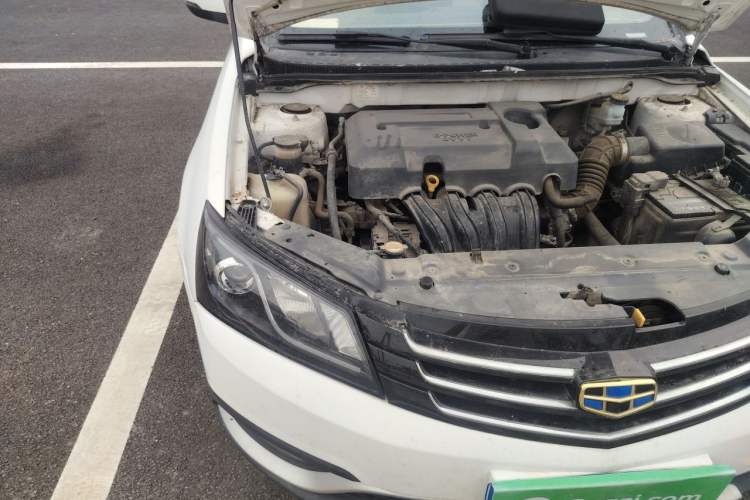 Used Geely Auto Emgrand 2015 Hatchback RS 1.5L Manual - Top Trim Level Engine Bay Right